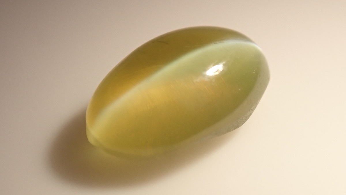 クリソベリルキャッツアイ　ルース