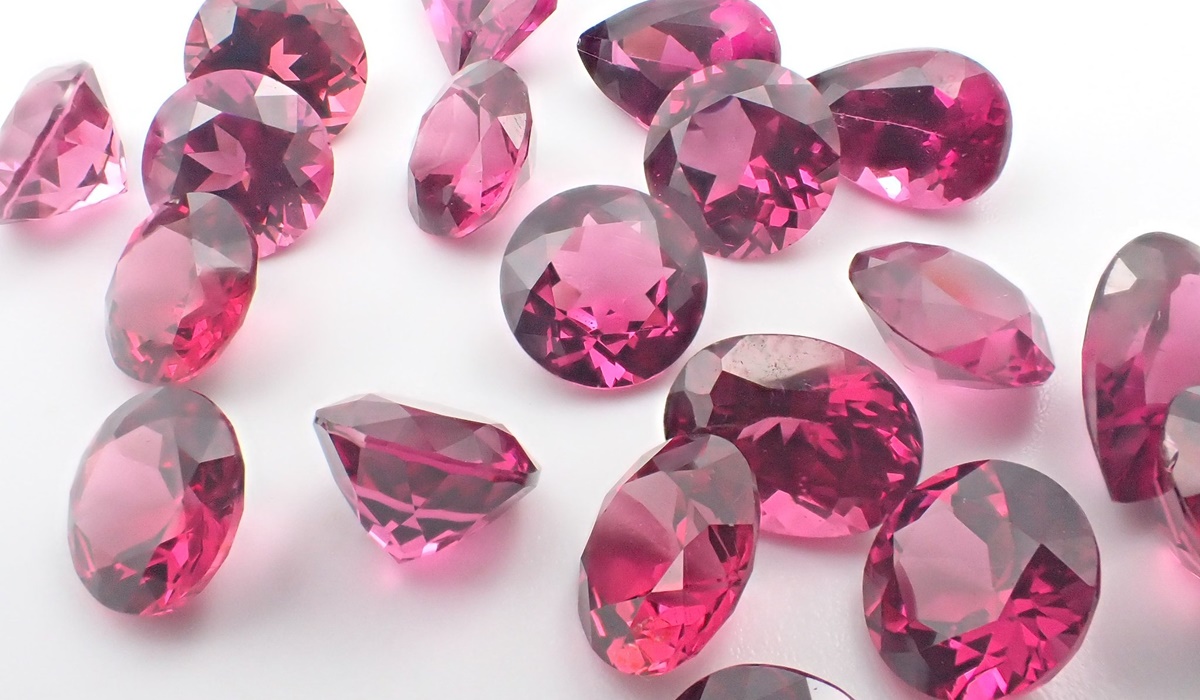 グレープガーネット　ルース