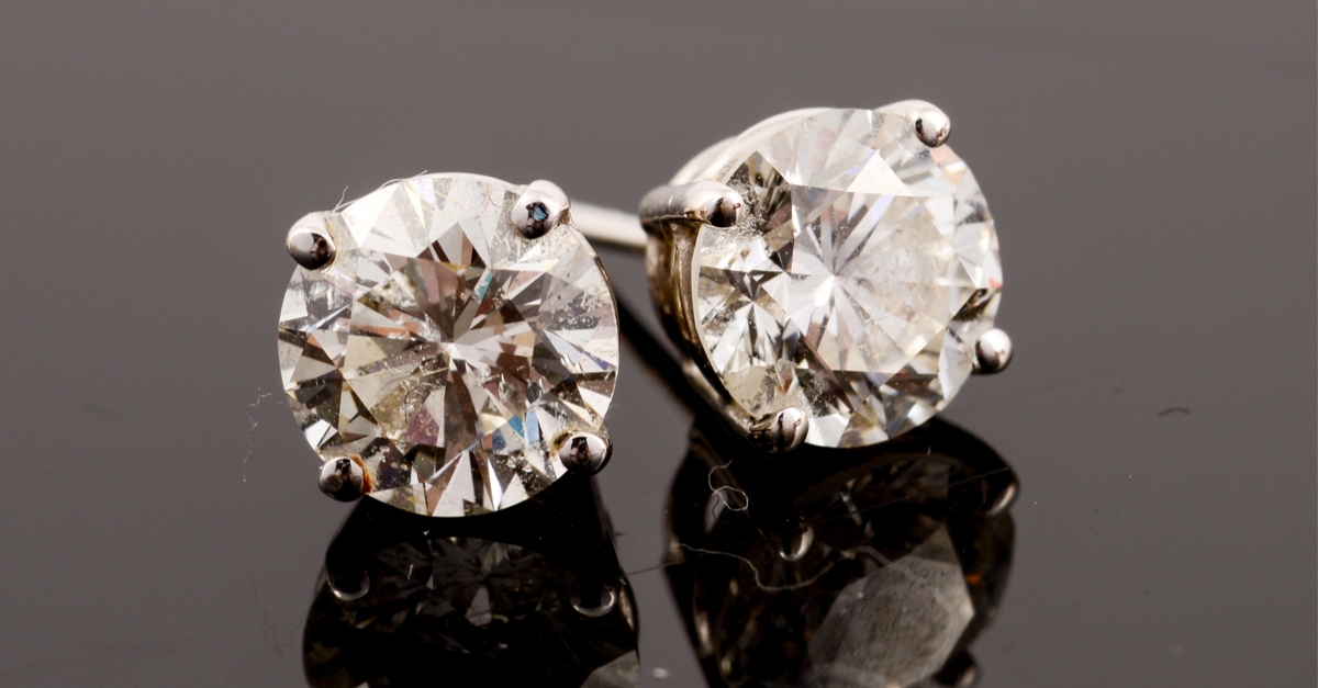 ダイヤモンドピアス