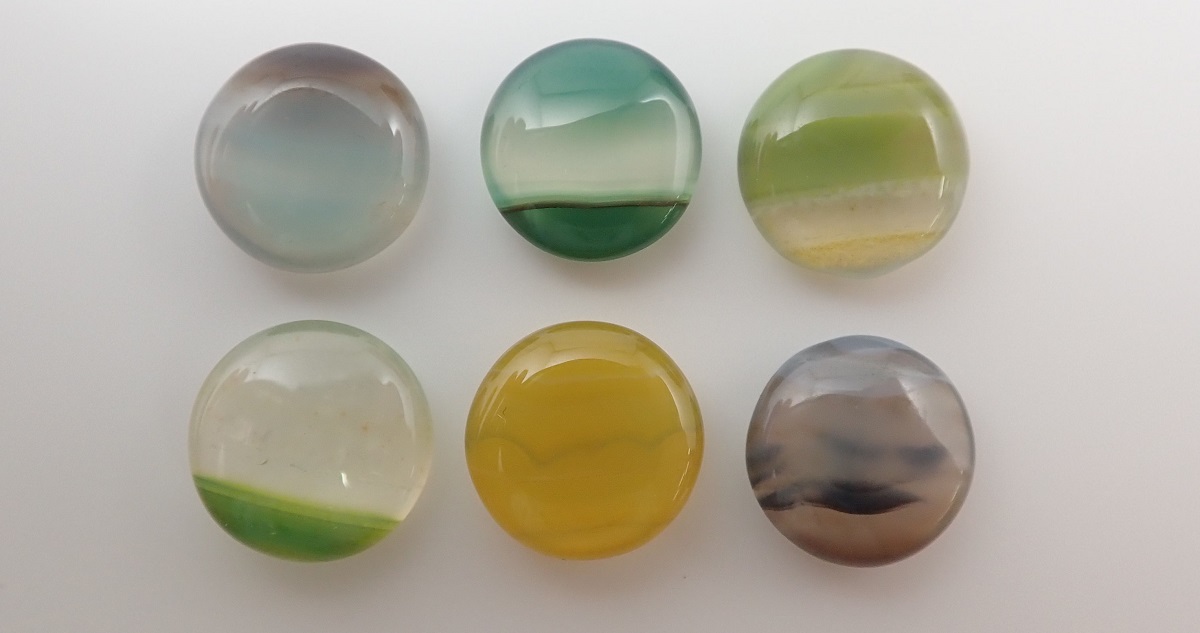 カルセドニー　ルース