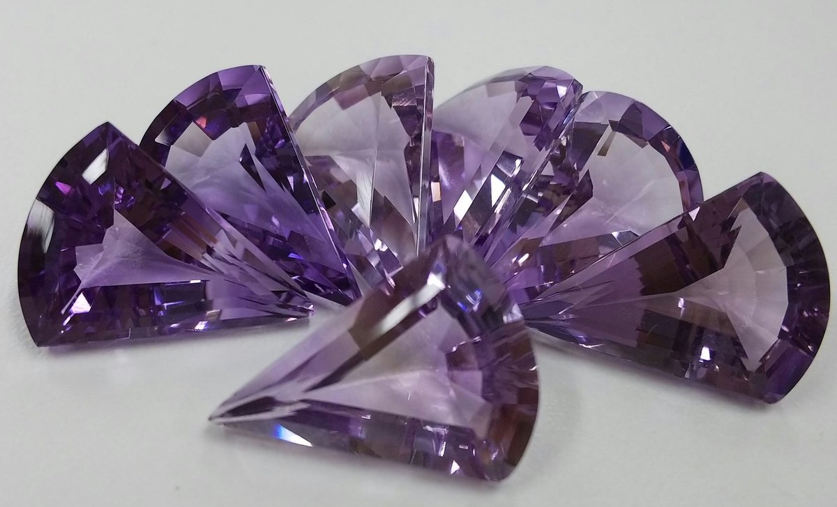 アメジスト　アメシスト　ルース