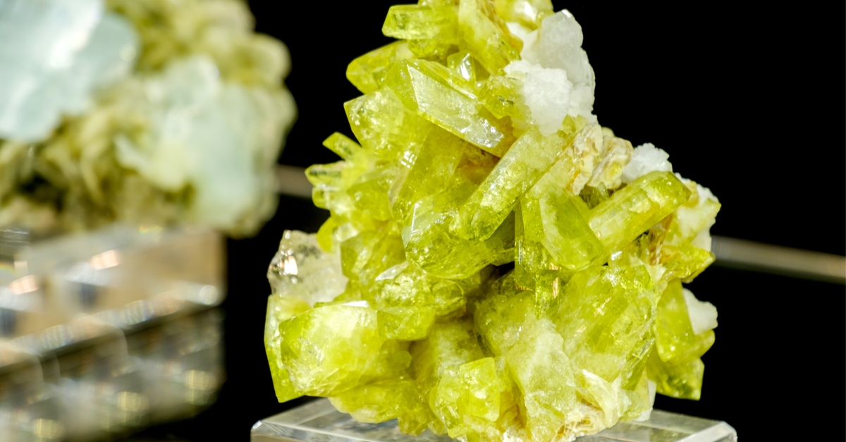 ブラジリアナイト　原石