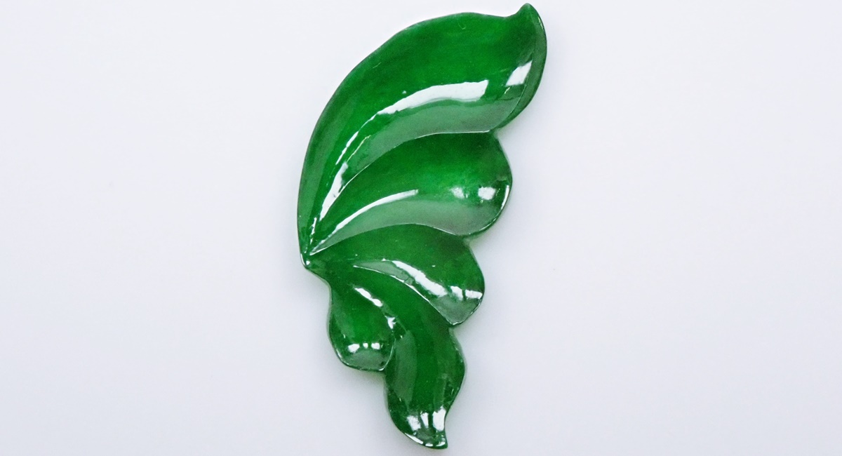 翡翠　ヒスイ　ジェダイト　ルース